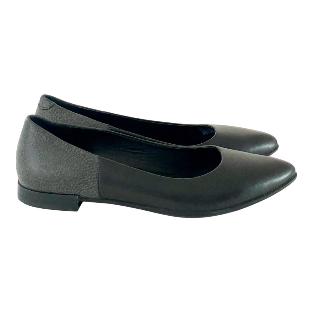 Ecco Women's Black Flats
